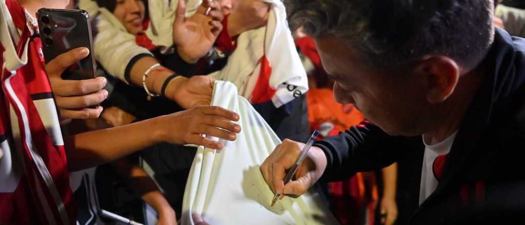 La "perlita" de Gallardo con un beb&eacute; en Mendoza