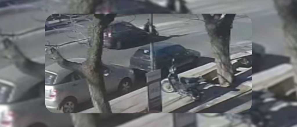Video: atropelló a una mujer en San Rafael y huyó