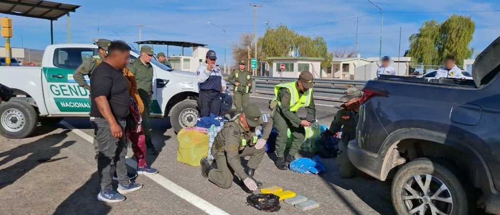 Ven&iacute;an a Mendoza con la rueda de auxilio llena de coca&iacute;na