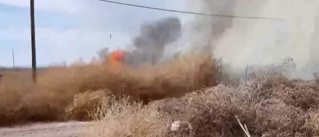 Un incendio se desató en la zona del Parque Industrial de Las Heras