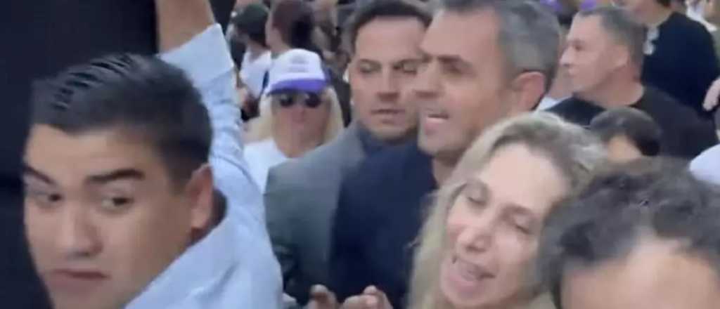 Otro escrache al Gobierno: evacuaron a Karina Milei y Martín Menem