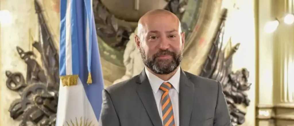 Spagnuolo complicado por una millonaria remodelación en su casa