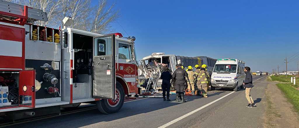 Un camionero mendocino fue chocado de atr&aacute;s en Santa Fe