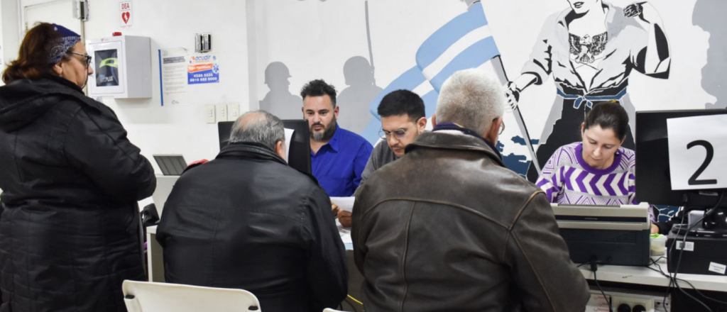 Allanan Andis y la droguer&iacute;a Suizo Argentina en la causa por presuntas coimas