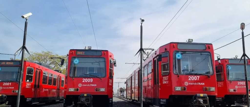 Una camioneta chocó contra el Metrotranvía en la Cuarta Sección