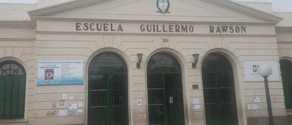 Clases suspendidas en el turno tarde en una escuela de Godoy Cruz