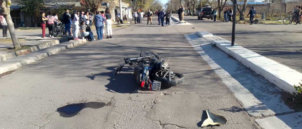 Murió un chico de 17 años al estrellarse con su moto en San Rafael