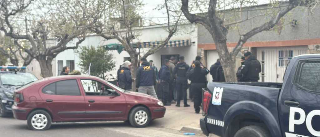 Estaba con sus hermanitas en Guaymallén, jugaba con un arma y se disparó