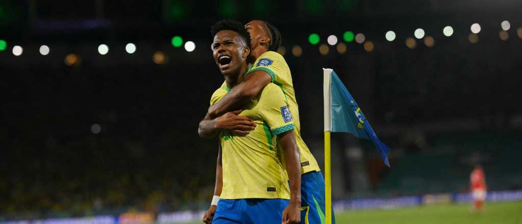 Brasil aplastó a Chile y lo hundió más