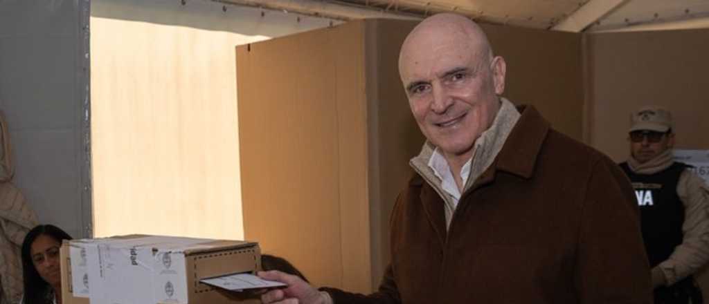 Espert: "La democracia está sana, fuerte y feliz de que sigamos votando"