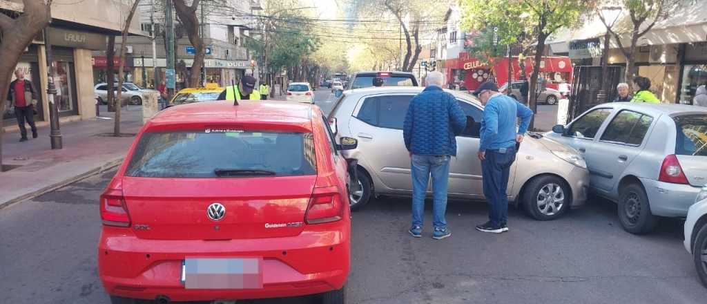 Chocó un reconocido empresario en calle Rivadavia del Centro