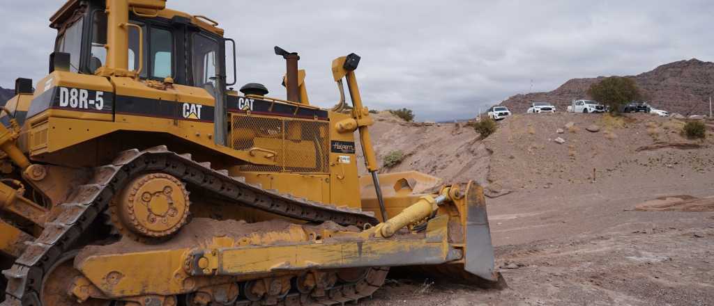 Disputa entre "kitesurfistas" y una empresa por el uso del perilago