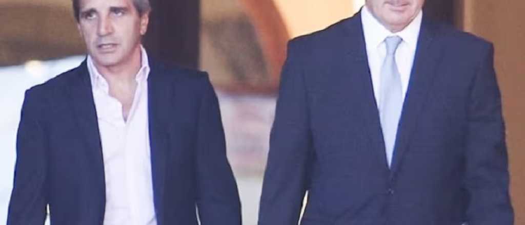 El Gobierno evitó intervenir el dólar y lanza nueva licitación del Tesoro