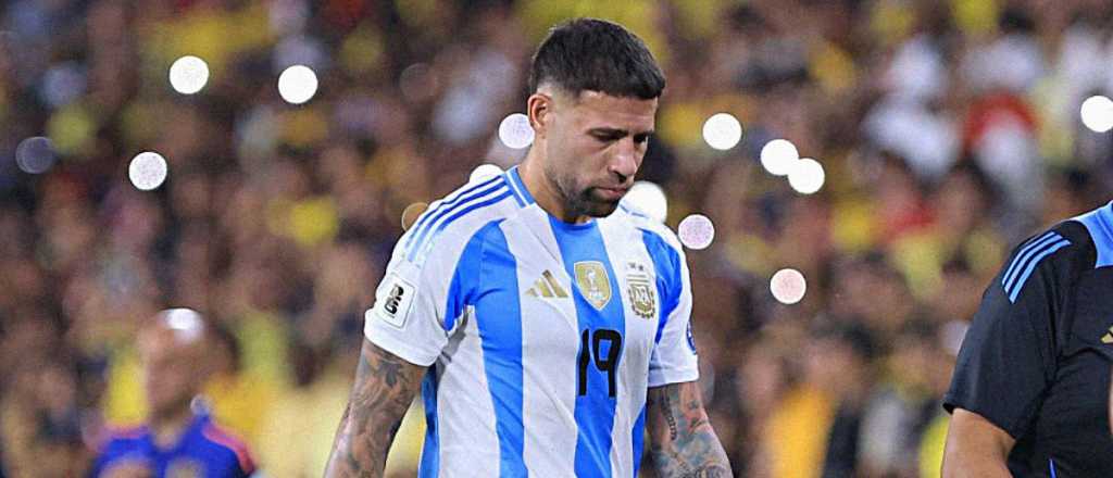 Tras la expulsión, Otamendi le puso fecha a su retiro de la Selección