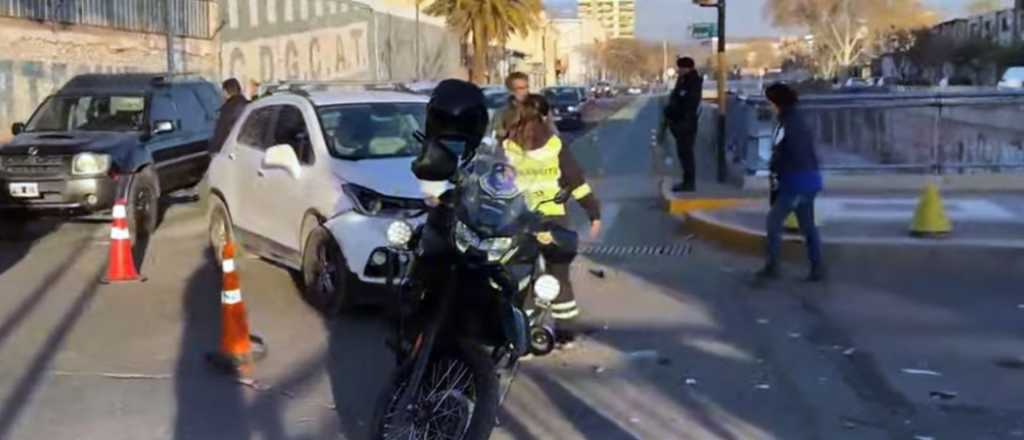 Un choque complicó el tránsito cerca de la Plaza Godoy Cruz