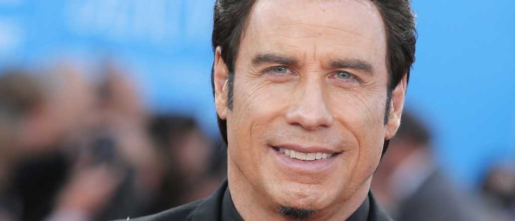 John Travolta sorprendió a todos con su nuevo rostro