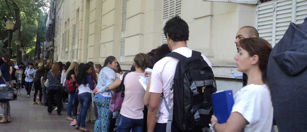 La DGE busca terminar con los docentes sin puntaje