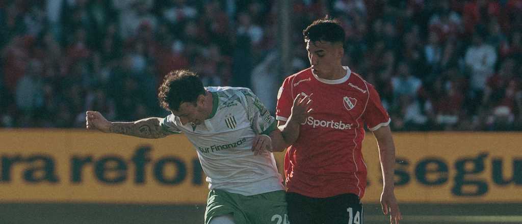 Independiente perdió con Banfield, se hunde en el fondo y renunció Vaccari