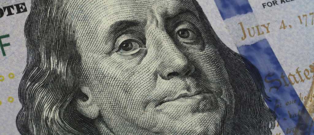 Riesgo País y vencimientos: la prueba de fuego para el dólar en Argentina