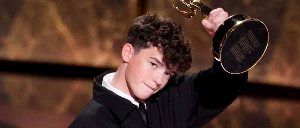 "Adolescencia" la rompió en los Premios Emmy 2025: todos los ganadores