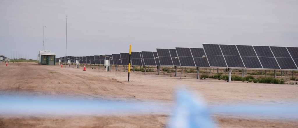 Mendoza inauguró el Parque Solar Coperote I 