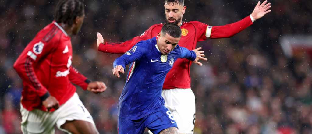 Manchester United le sac&oacute; el invicto al Chelsea de Enzo Fern&aacute;ndez