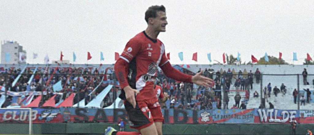 Maipú logró un triunfazo ante Arsenal con dos menos y se afianza