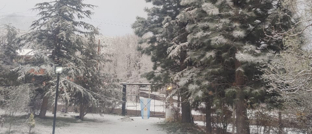 La primavera lleg&oacute; con nevadas en Alta Monta&ntilde;a