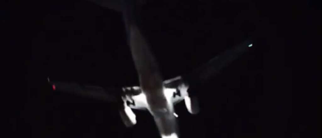 Impactante video: un avión sobrevoló Buenos Aires a baja altura 