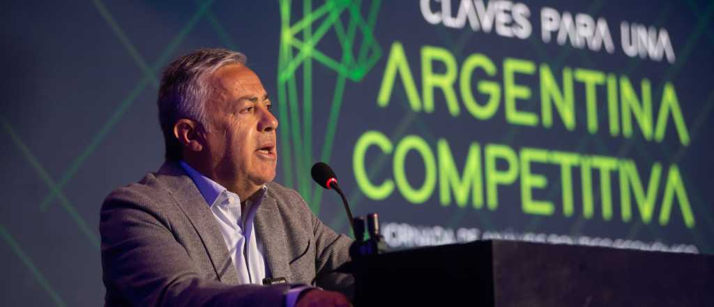 Cornejo a empresarios: "Toda baja de impuestos al sector privado es positiva"