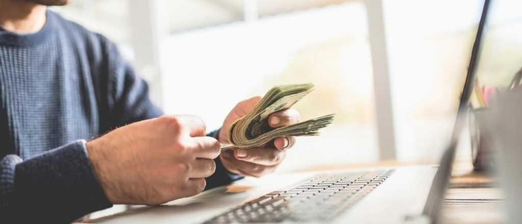 Alerta para los freelancers argentinos: EEUU planea un "impuestazo"