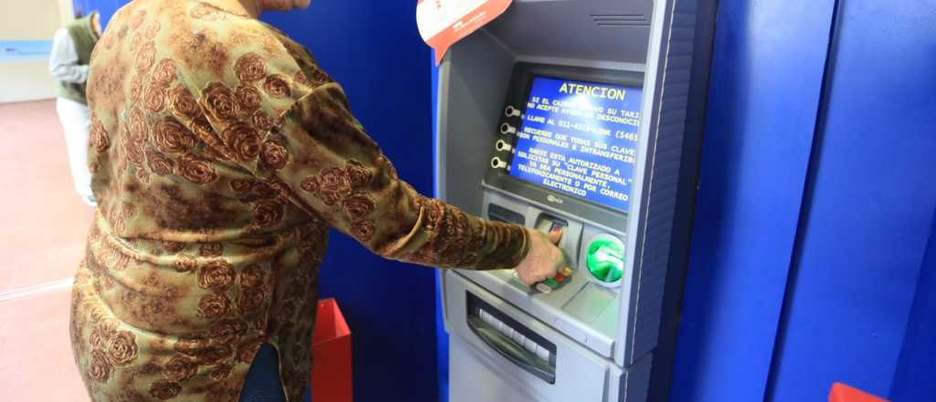 Estafaron con préstamos a una jubilada de Malargüe 