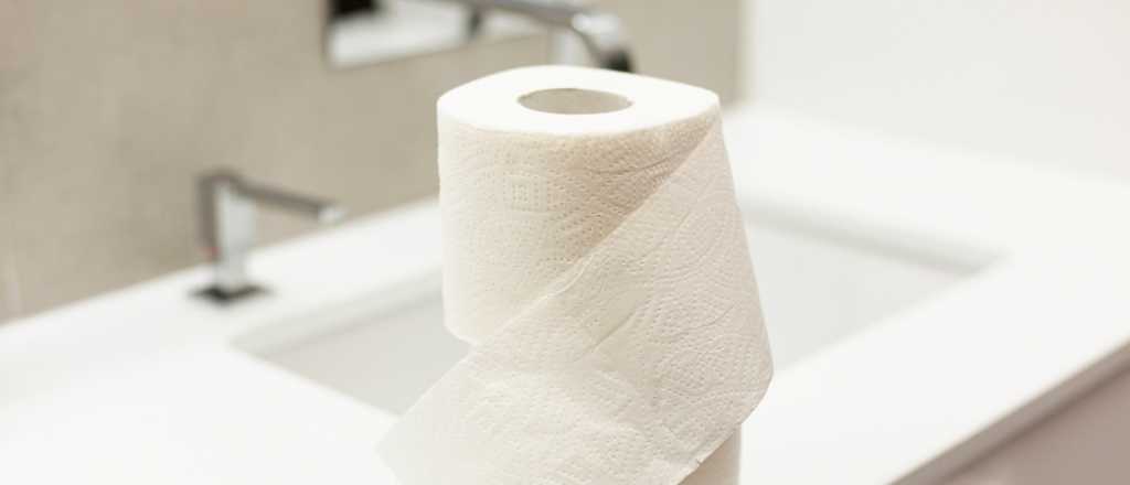 No se diga m&aacute;s: solo hay una forma correcta de colgar el papel higi&eacute;nico