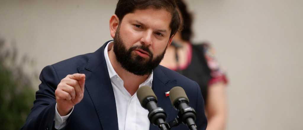 Boric se cruzó con un periodista chileno por la relación con Argentina