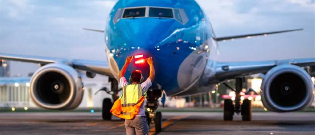 Vuelos: har&aacute;n asambleas y este lunes podr&iacute;a haber demoras