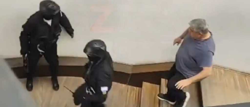 Ladrones vestidos como policías, asaltaron una financiera