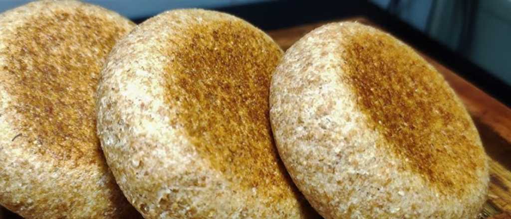 La receta exprés del pan integral a la sartén que todos están probando
