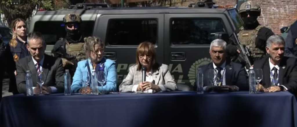 Triple crimen: Bullrich pidió la máxima pena para los 45 que vieron el video