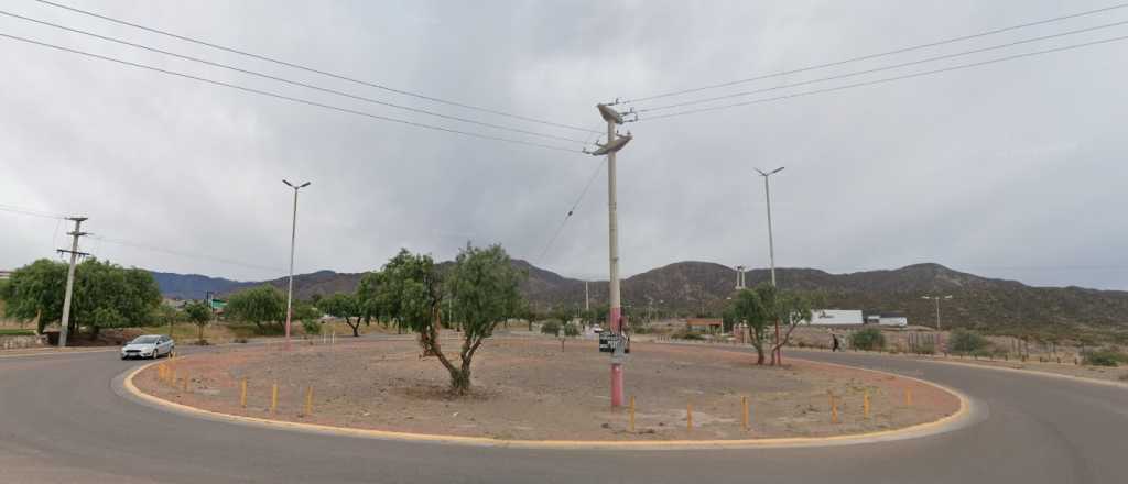 Las Heras bautiza la rotonda de El Challao