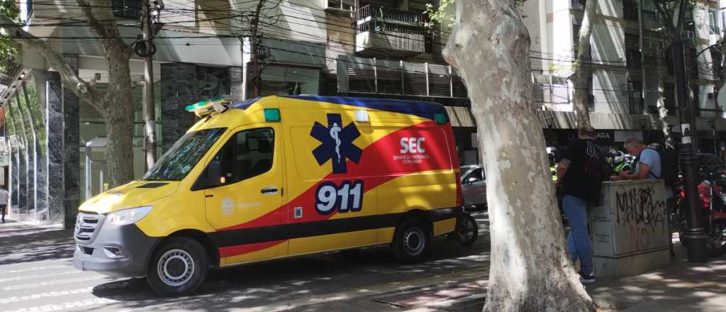 Un motociclista internado luego de un choque en Maipú