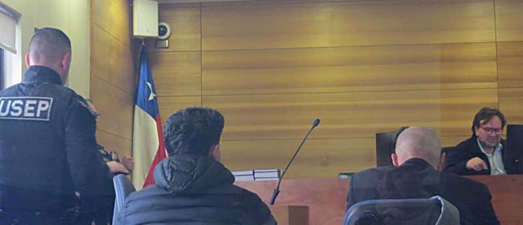 Chile retendrá 5 meses a un policía argentino por intentar entrar un arma ilegal