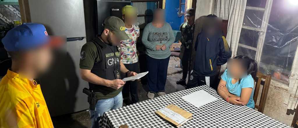 Maipú: allanaron un lavadero de zanahorias por presunta trata de personas