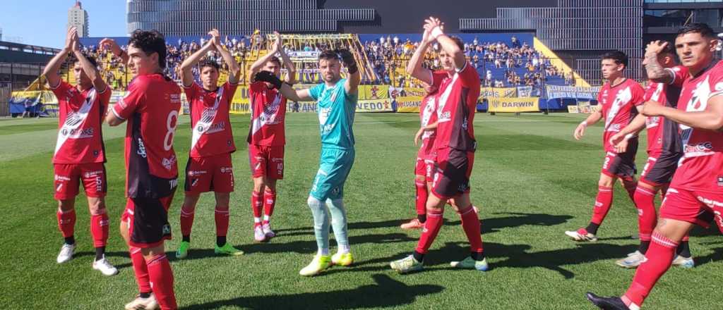 Maipú goleó a Atlanta y jugará el Reducido