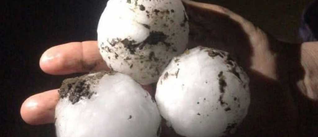 Granizo y fuertes vientos provocaron destrozos en varias provincias