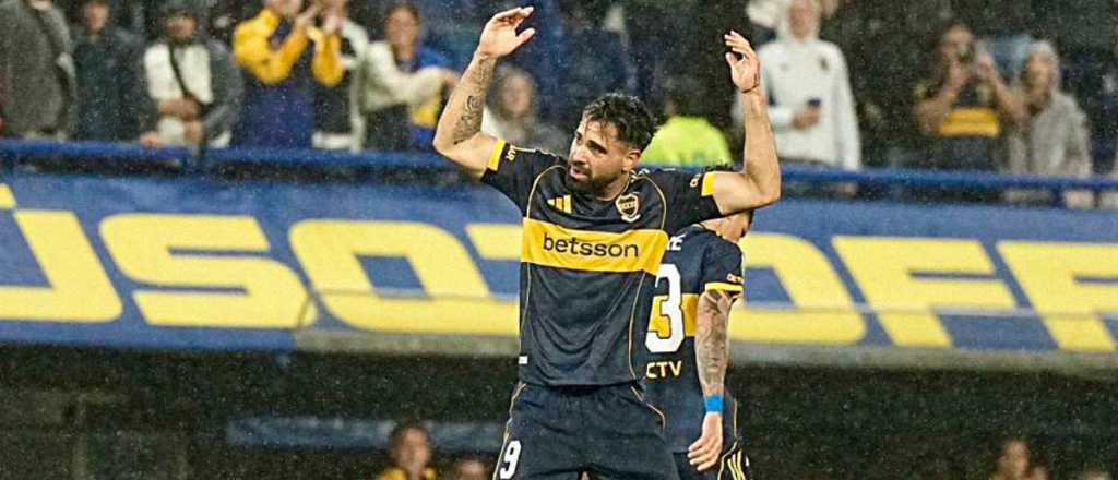 Boca le dio una paliza a Newell's y es puntero