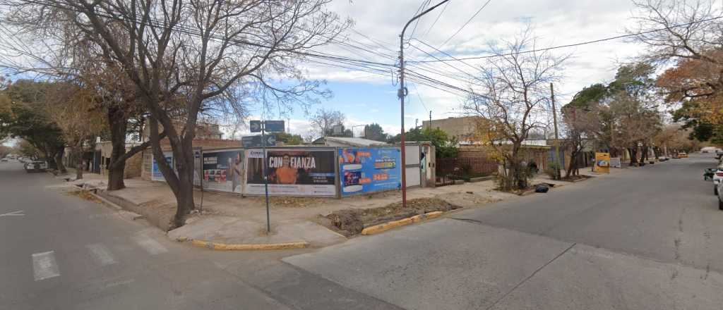 Bajo amenaza, le robaron la moto cerca del Estadio Polimeni
