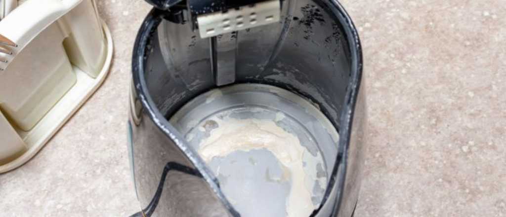 Esta es la forma correcta y casera para eliminar el sarro de tu pava eléctirca