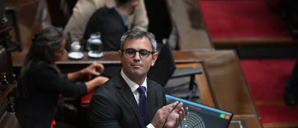 El oficialismo busca sumar tres diputados para ser la primera minoría