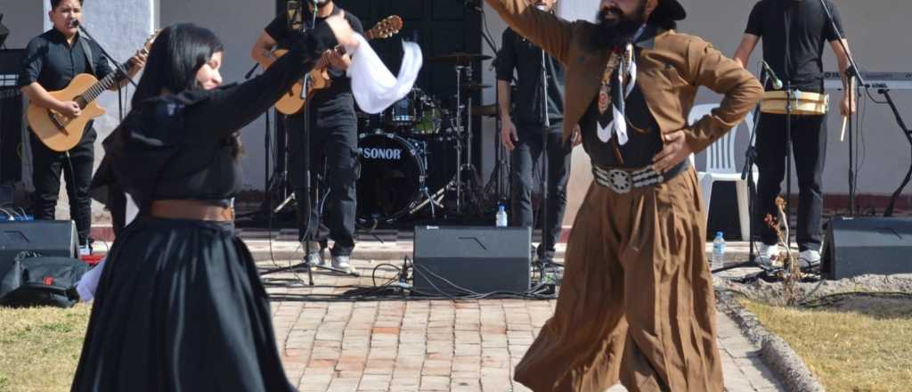 Fin de semana largo en Maipú: cine, humor y tradición