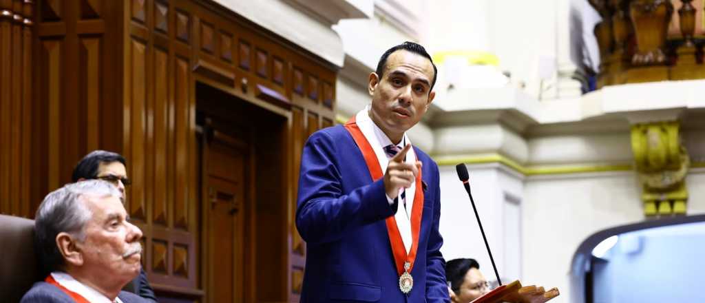 El Congreso de Perú destituyó al presidente José Jerí